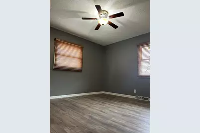 712 Kelley Drive, Rochelle, IL 61068 - Photo 23