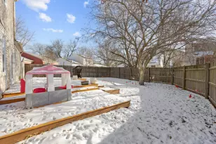 2615 Prairieview Ln N, Aurora, IL 60502 - Photo 23