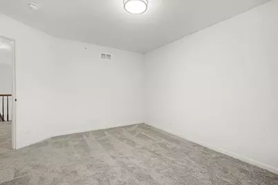 5815 Fairview Lane, Hoffman Estates, IL 60192 - Photo 15