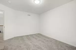 5815 Fairview Ln, Hoffman Estates, IL 60192 - Photo 15