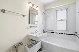 2909 N Sheridan Rd, Chicago, IL 60657 - Photo 17