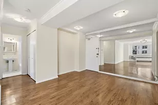 2909 N Sheridan Rd, Chicago, IL 60657 - Photo 13