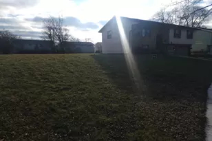 3319 Tulip Dr, Hazel Crest, IL 60429 - Photo 1