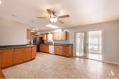 621 Clearmont Drive, Elk Grove Village, IL 60007 - Photo 17