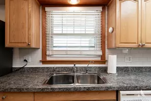 621 Clearmont Dr, Elk Grove Village, IL 60007 - Photo 11