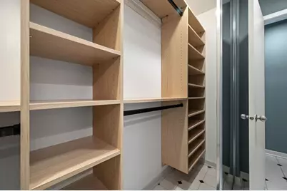 300 W Grand Avenue #209, Chicago, IL 60654 - Photo 17