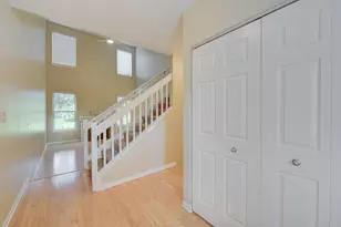 880 Countryfield Ln, Elgin, IL 60120 - Photo 3