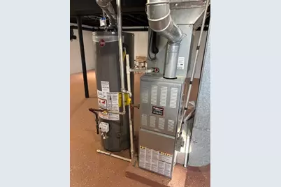 2001 Burr Oak Lane, Lindenhurst, IL 60046 - Photo 17