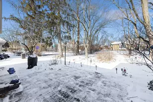 1706 S Chesterfield Dr, Arlington Heights, IL 60005 - Photo 11