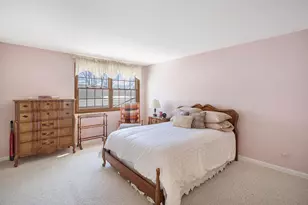 1706 S Chesterfield Dr, Arlington Heights, IL 60005 - Photo 21