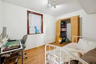 1049 N Oakley Blvd, Chicago, IL 60622 - Photo 17