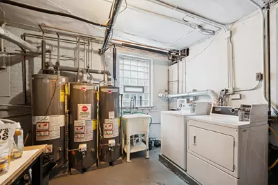 1049 N Oakley Boulevard, Chicago, IL 60622 - Photo 23