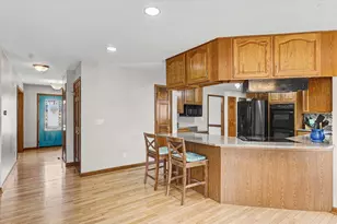 206 S Fox Run Dr, Mahomet, IL 61853 - Photo 11