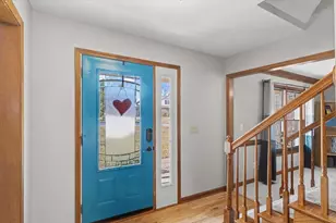 206 S Fox Run Dr, Mahomet, IL 61853 - Photo 5