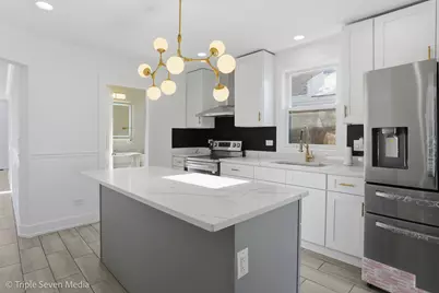 3002 Wesley Avenue, Berwyn, IL 60402 - Photo 7