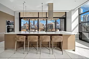 400 W Huron St, Chicago, IL 60654 - Photo 17