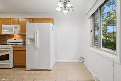 2208 Foster Street, Evanston, IL 60201 - Photo 5