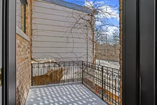 3818 N Alta Vista Terrace, Chicago, IL 60613 - Photo 17