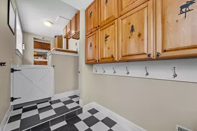 1190 W Old Mill Road, Lake Forest, IL 60045 - Photo 17