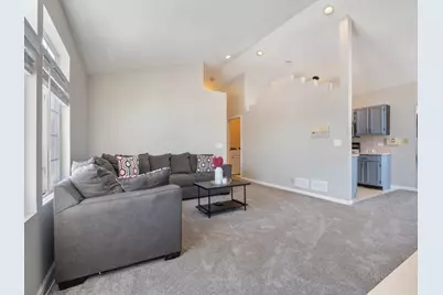 304 Nautical Way #D, Elgin, IL 60123 - Photo 3