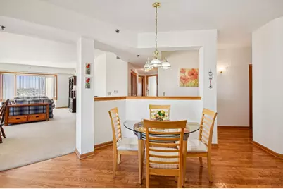 10720 S Washington Street #406, Oak Lawn, IL 60453 - Photo 5