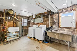 9521 S Michigan Ave, Chicago, IL 60628 - Photo 21