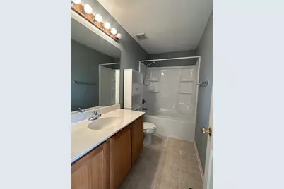 [Address not provided], Aurora, IL 60502 - Photo 9