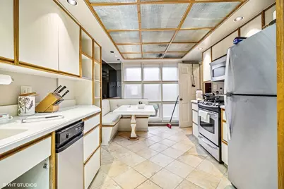 1864 Mission Hills Lane, Northbrook, IL 60062 - Photo 3