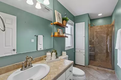 5910 Carol Avenue, Morton Grove, IL 60053 - Photo 9