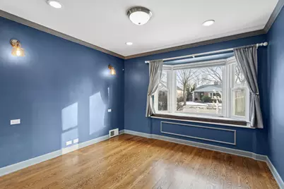 5910 Carol Avenue, Morton Grove, IL 60053 - Photo 11