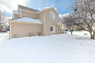 263 Nicole Dr, South Elgin, IL 60177 - Photo 3