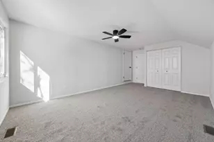 811 Copley Ln, Joliet, IL 60431 - Photo 17