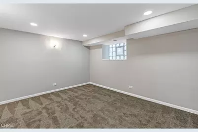 1426 W Walton Street, Chicago, IL 60642 - Photo 25