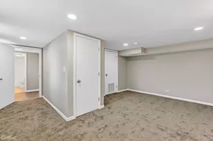 1426 W Walton St, Chicago, IL 60642 - Photo 27