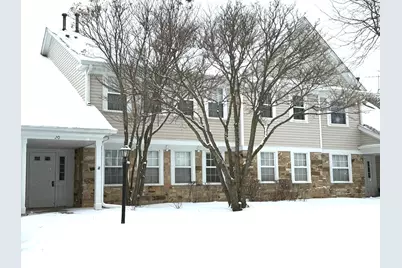 20 Ashburn Court #W2, Schaumburg, IL 60193 - Photo 1