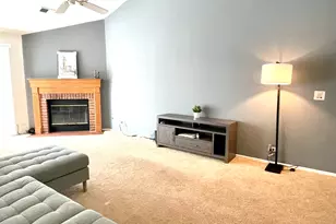 20 Ashburn Ct, Schaumburg, IL 60193 - Photo 5