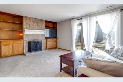 2325 Bayside Drive, Hanover Park, IL 60133 - Photo 17