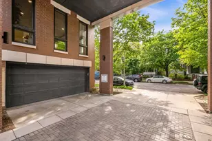 1431 N Cleveland Ave, Chicago, IL 60610 - Photo 31