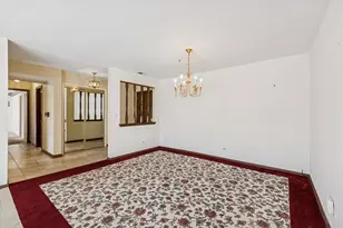 1S150 Spring Rd, Oakbrook Terrace, IL 60181 - Photo 13