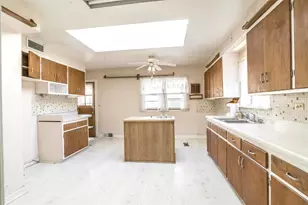 155 Cornell Ave, Des Plaines, IL 60016 - Photo 5