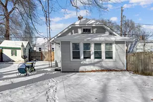 812 E Benton St, Morris, IL 60450 - Photo 1