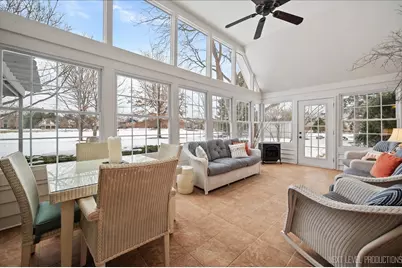 730 Persimmon Drive, Saint Charles, IL 60174 - Photo 15