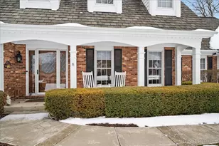 730 Persimmon Dr, Saint Charles, IL 60174 - Photo 3