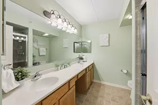 31 E Grove St, Lombard, IL 60148 - Photo 9