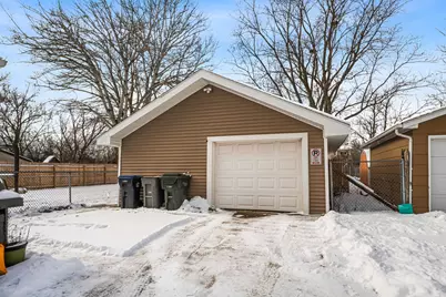 3322 Gilead Avenue, Zion, IL 60099 - Photo 17