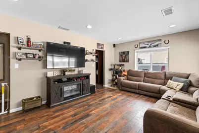 3322 Gilead Avenue, Zion, IL 60099 - Photo 3