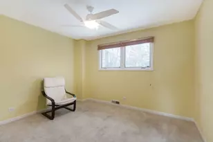 1430 Country Ln, Deerfield, IL 60015 - Photo 21