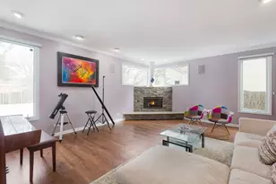 1430 Country Ln, Deerfield, IL 60015 - Photo 7