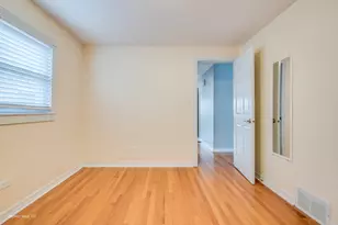 7714 Lavergne Ave, Burbank, IL 60459 - Photo 11