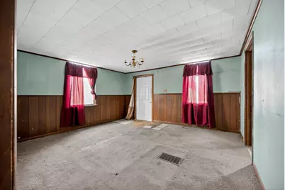 1123 E 6th Avenue, Monmouth, IL 61462 - Photo 9